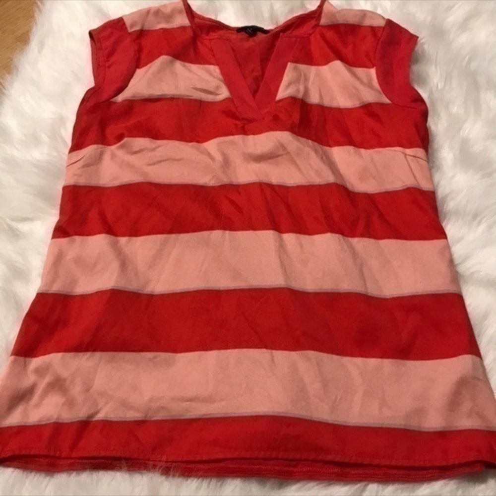 The limited women’s top size small